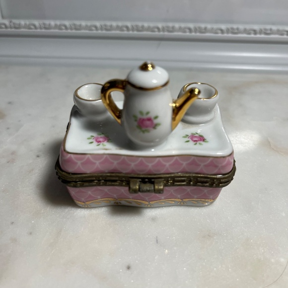 1898 Teapot Theme Small Trinket Box - Picture 3 of 6